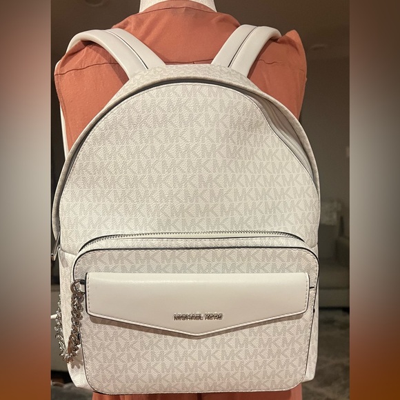 NWOT Michael kors 2 in 1 back pack with detachable card case! - Picture 8 of 12